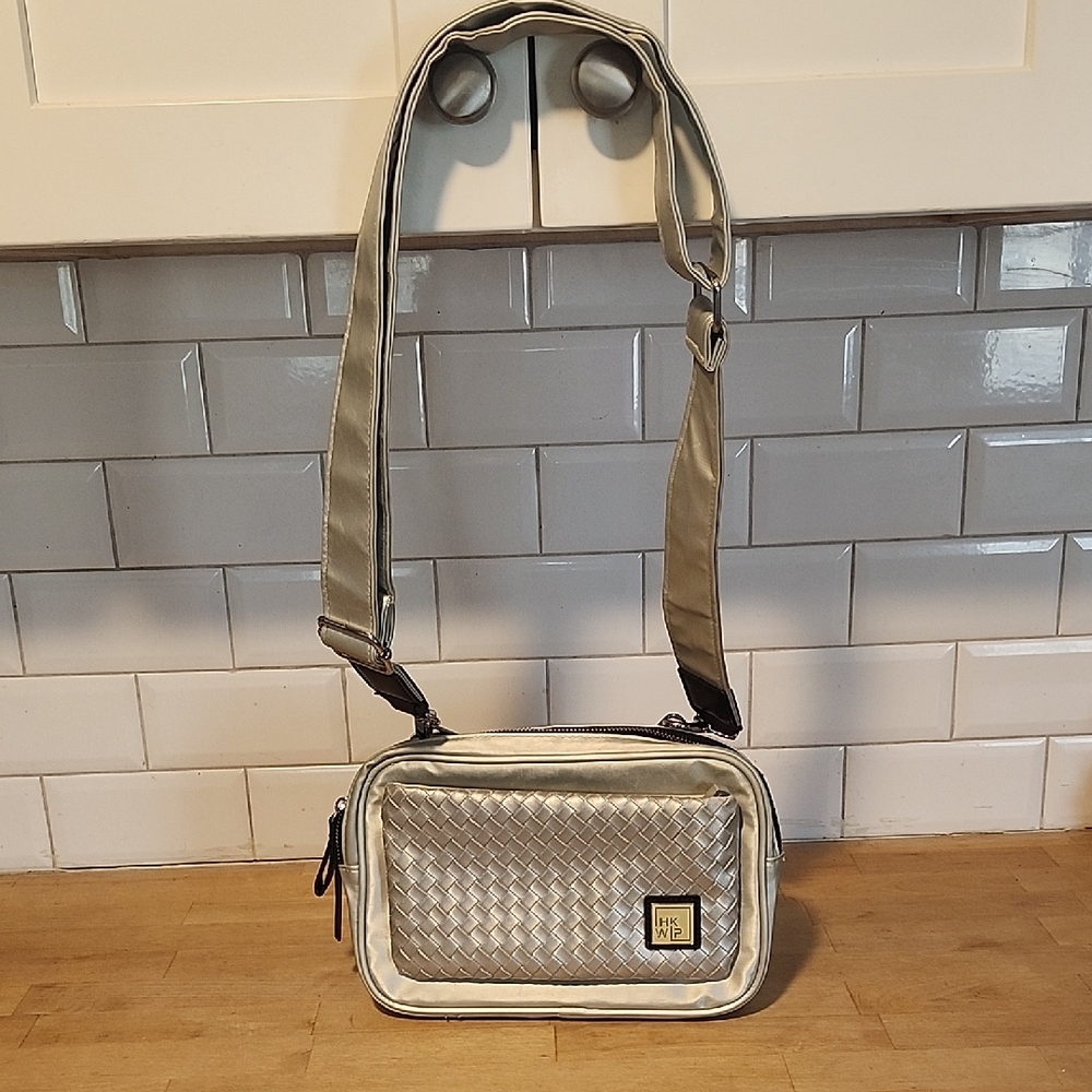 Ihkwip Metallic Crossbody Bag